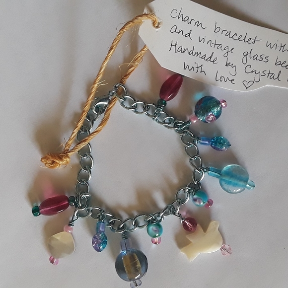 Handmade MOP Charm bracelet OOAK vintage glass beads and MOP shell beads Dove - Picture 4 of 7